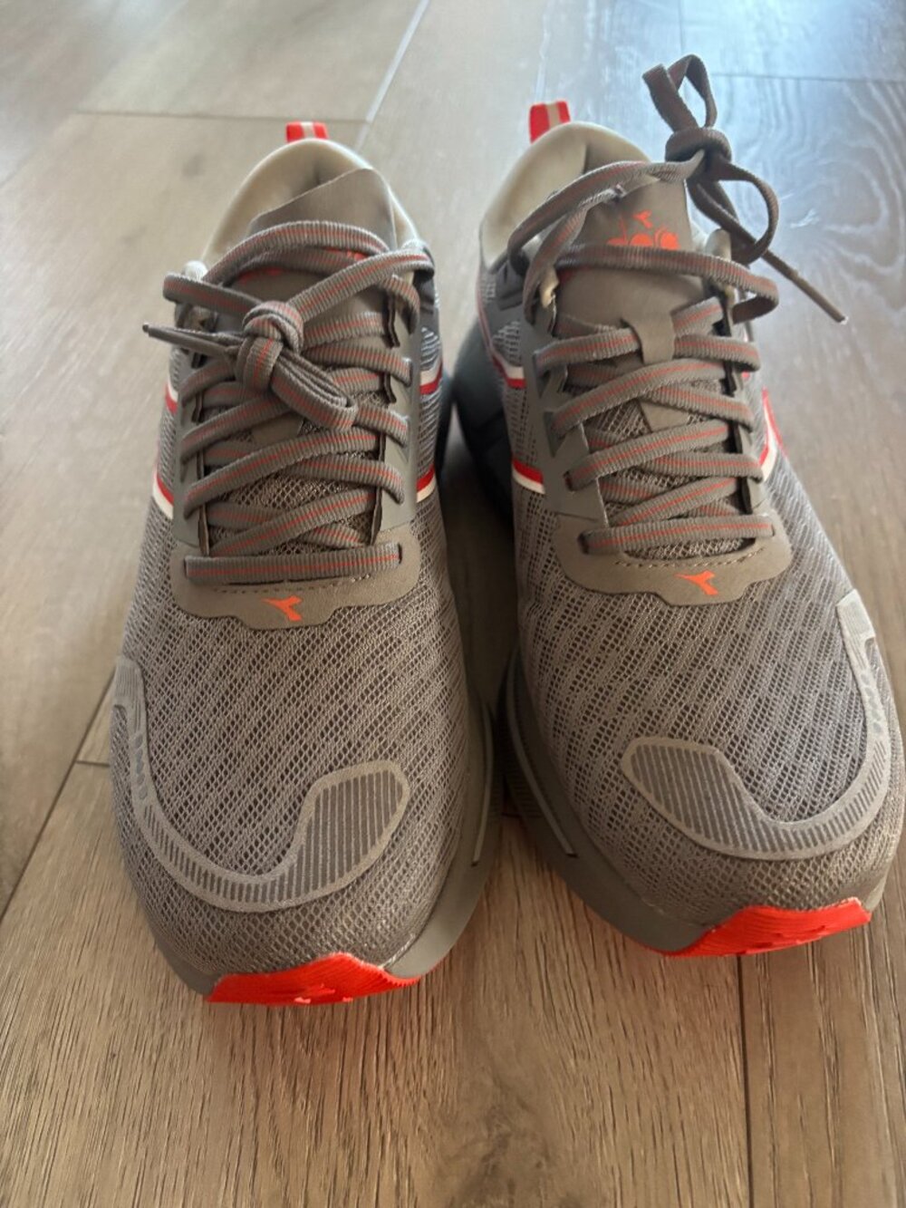 NEW DIADORA women's cellula 2 running shoes in gray red womens 8.5